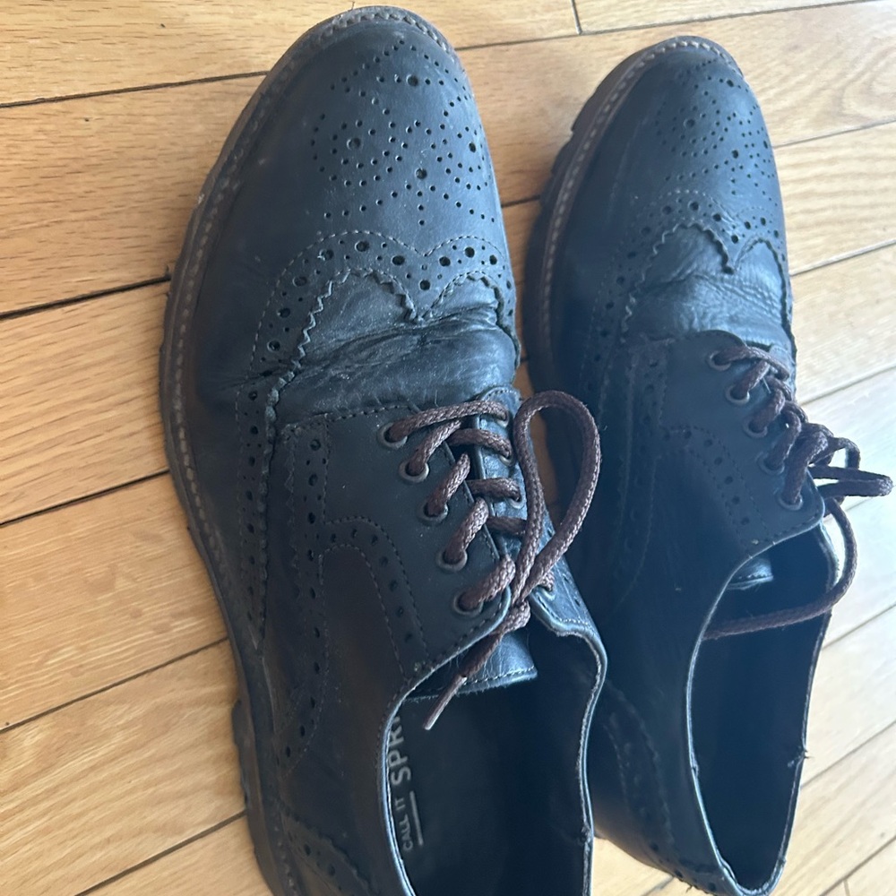In GC 7/10 Call It Spring Men's Black Wingtip Oxford Brogues SZ 8.5!! - Picture 2 of 5